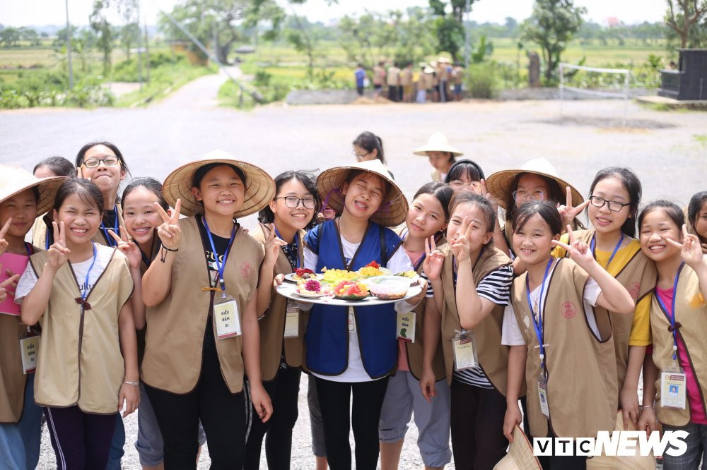 hoc-sinh-loi-ruong-mot-lua-ha-nam-11 10