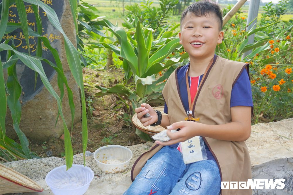 hoc-sinh-loi-ruong-mot-lua-ha-nam-4 3