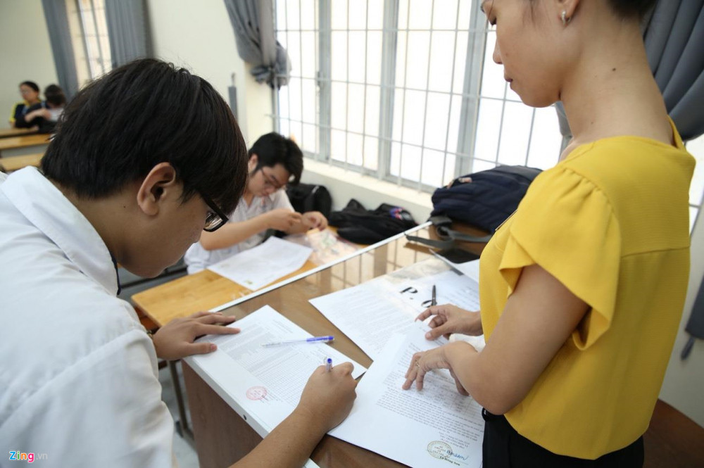 lam-thu-tuc-thi-thpt-quocgia-2019-7 7