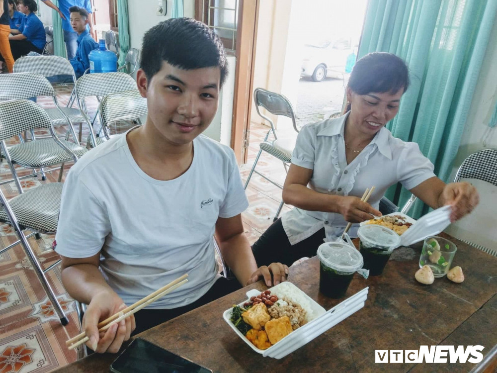 65198133_2419505041446098_5932644862905024512_n 14