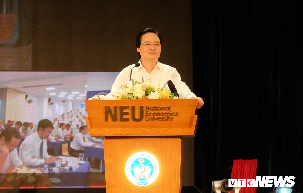 bo-truong-phung-xuan-nha-1