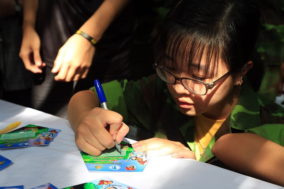 hoc-sinh-viet-loi-chuc 7