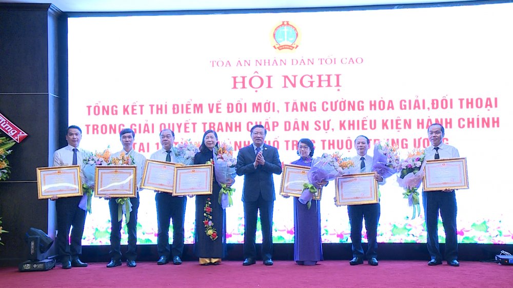 giai-phap-huu-hieu-lam-giam-ap-luc-cho-cac-toa-an-hinh-anh5444492629 7