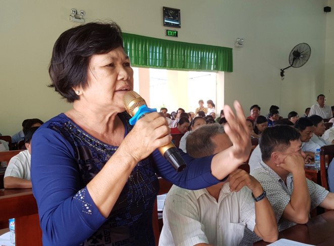 Ong Dinh La Thang vang mat tai buoi tiep xuc cu tri TP.HCM hinh anh 2