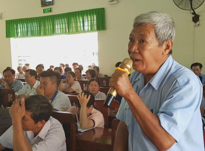 Ong Dinh La Thang vang mat tai buoi tiep xuc cu tri TP.HCM hinh anh 3