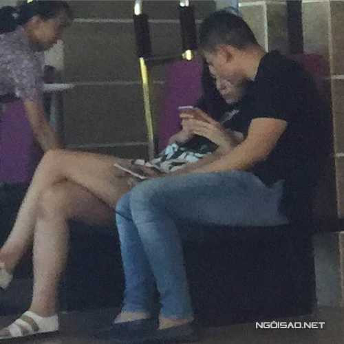 Bạn trai đại gia của Kỳ Duyên tên đầy đủ là Tạ Công Sơn, sinh năm 1991. Anh đang là giám đốc một doanh nghiệp xuất khẩu hạt điều lớn ở Bình Phước. Cặp đôi mới bén duyên được vài tháng, từ khi Hoa hậu chuyển vào Sài Gòn sinh sống và học tập. 