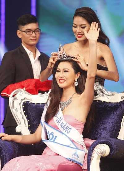 Nhan sắc và tuổi tác của Diệu Ngọc bị cho là khá