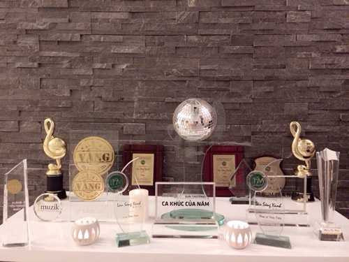 1465652193-1465648253-thuy-tien--1-