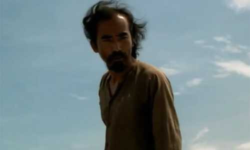 Diễn viên Võ Hoàng Nhân vào vai Lập - đại ca của đám trẻ len trâu trong phim. Hồi bé, do nhà nghèo, Lập và em gái được mẹ gửi cho ông Định - bố của Kìm - nuôi. Lập từng cầm dao tính đâm chết ông Định khi phát hiện ông hãm hiếp em gái mình. Sự cay đắng, tủi hờn trong cuộc sống khiến Lập quyết trở thành đại ca thống lĩnh toàn vùng như ông Định.