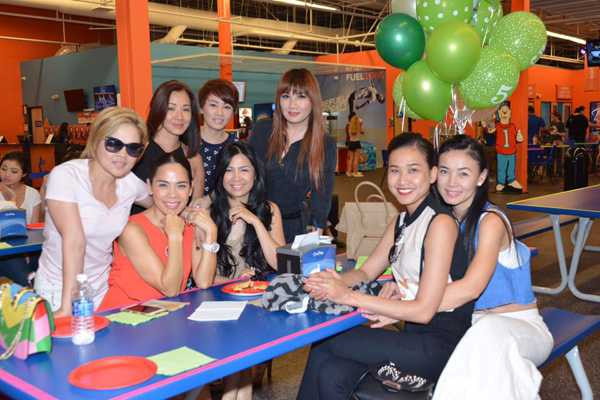 Vì sống ở gần nhau nên Trizzie và Dương Mỹ Linh thường xuyên hội ngộ.