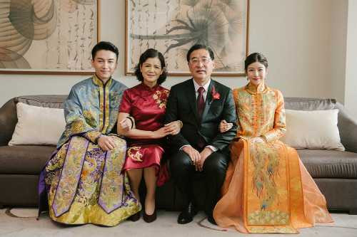 Lễ cưới khác lạ của