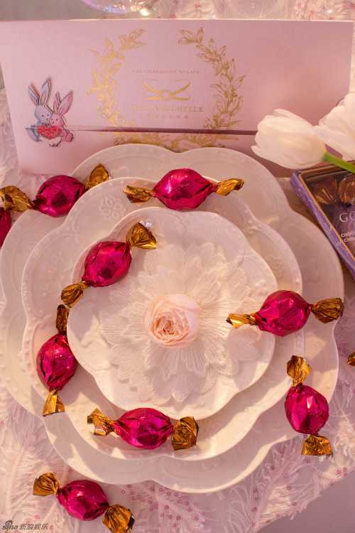 Lễ cưới khác lạ của