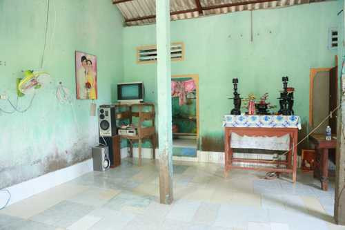 Nhà đơn sơ ở quê của Hồ Văn Cường - 4