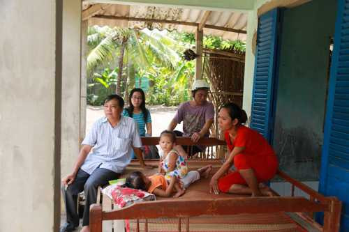 Nhà đơn sơ ở quê của Hồ Văn Cường - 14