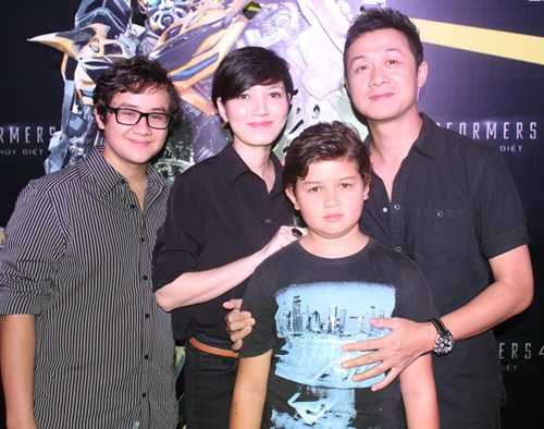 MC Anh Tuấn: “Đào hoa cũng là một may mắn” - 2