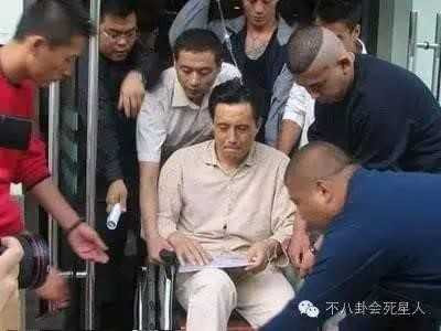 Sao 'Tay du ky 1986' tung bi Ta Dinh Phong danh hinh anh 3