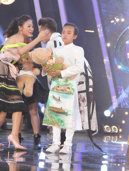 Hàng xóm bức xúc vì thông tin tiêu cực về Hồ Văn Cường - 1