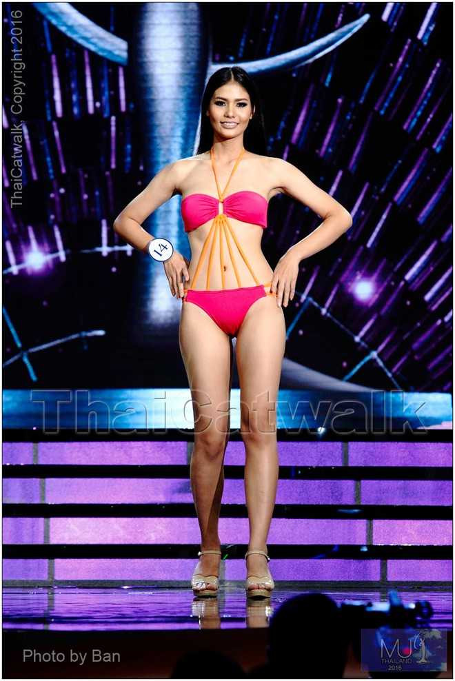 Nhan sac gay tranh cai cua Hoa hau Hoan vu Thai Lan 2016 hinh anh 4