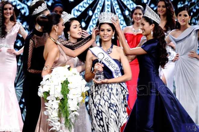 Nhan sac gay tranh cai cua Hoa hau Hoan vu Thai Lan 2016 hinh anh 2