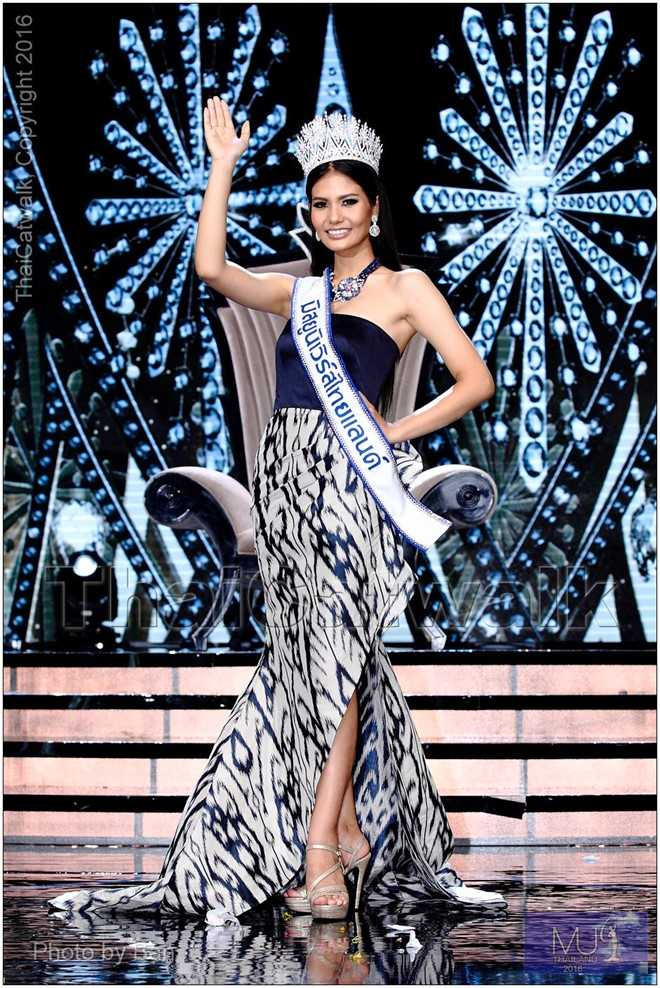 Nhan sac gay tranh cai cua Hoa hau Hoan vu Thai Lan 2016 hinh anh 3
