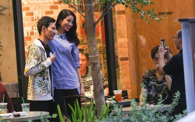 Pham Huong di hat karaoke de giai toa stress o The Face hinh anh 6