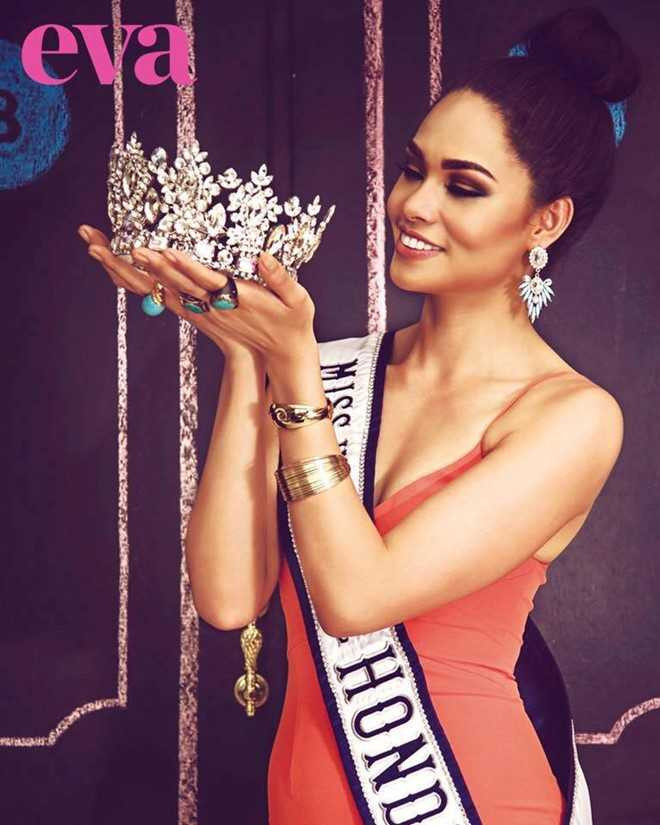 Hai hoa hau bi tuoc vuong mien trong 1 tuan hinh anh 2