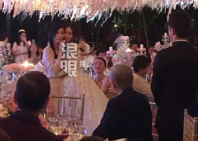'Ban, thu' trong showbiz Hoa ngu tai dam cuoi Lam Tam Nhu hinh anh 4