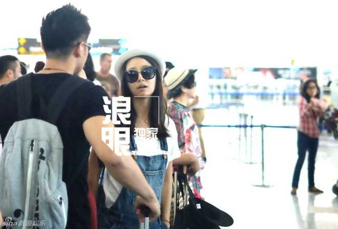 Vo chong Lam Tam Nhu va khach moi bo pho roi Bali hinh anh 3