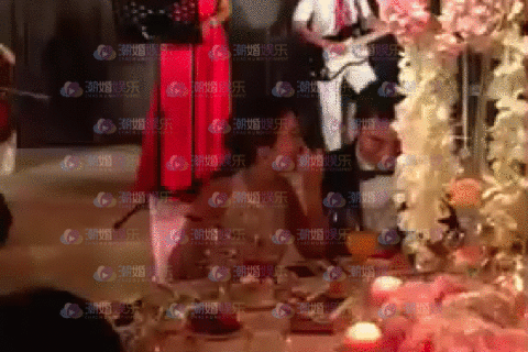 Tân lang, tân nương ríu rít bên nhau. Cặp đôi đã có màn khóa môi kéo dài 10s trong đám cưới và được quan khách vỗ tay nhiệt liệt. Tâm Như tiết lộ hai người họ đã đăng ký kết hôn, nhưng không chia sẻ thời gian, địa điểm cụ thể.