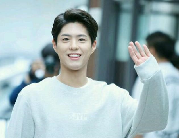 Day song du luan vi clip sao Han si nhuc Van ly truong thanh hinh anh 2