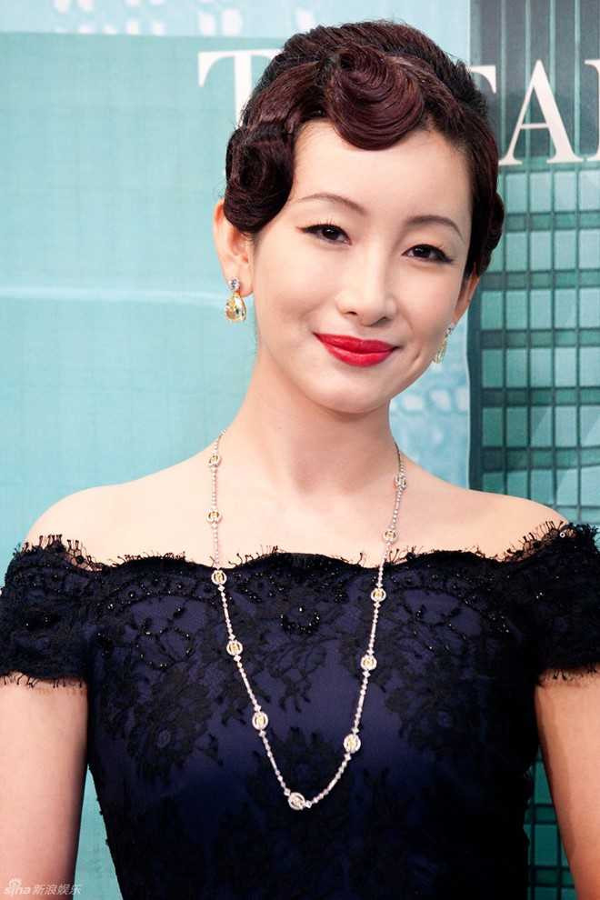 Sao nu 'Vo Tac Thien' tu dam vao mat, bop co o tang ham hinh anh 3