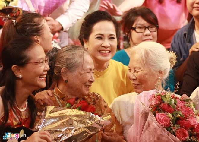 Nhung tam su truoc gio chia tay cua NSND Lan Huong hinh anh 1