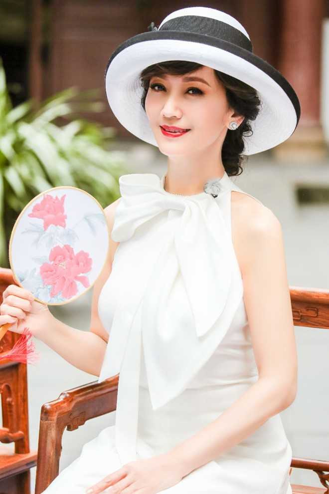 Giai nhan Hong Kong 62 tuoi van nhu U40 hinh anh 4