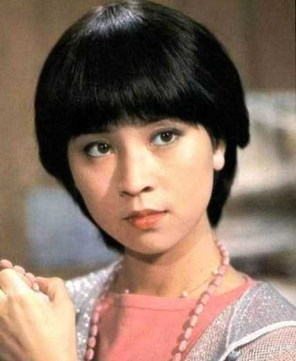 Những điều ít biết về cô vợ làm gái nhảy của Thành Long - 2