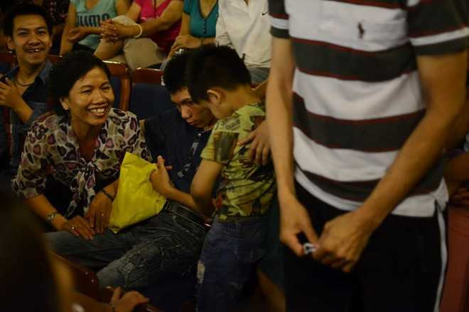 Cau chuyen cam dong trong live show cua Hoai Linh o Da Nang hinh anh 2