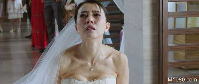 Sợ hãi với vòng 1 bị độn ép đến dị dạng của mỹ nhân Hoa - 1