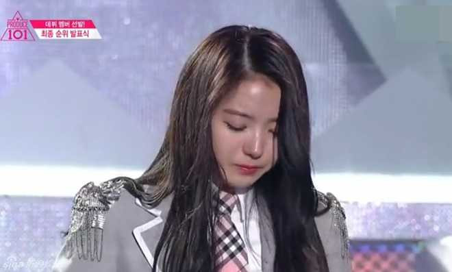 Sao nu lo mui ky di tren song truyen hinh hinh anh 2