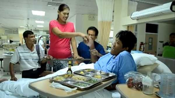 Co gai cao nhat the gioi dot ngot qua doi o tuoi 24 hinh anh 2