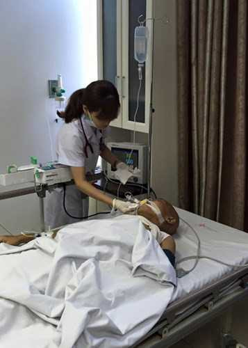 Vo nghe si Han Van Tinh nam chat tay chong dang nguy kich - Anh 10