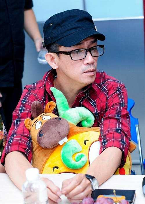 Người bố hơn 100 tuổi tức tốc từ Mỹ về thăm Minh Thuận - 1