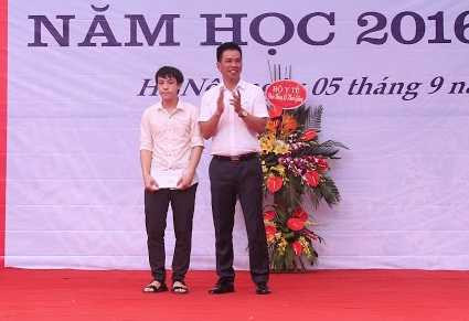 nghi-luc-phi-thuong-cua-cau-sinh-vien-dh-duoc-ha-noi-143756