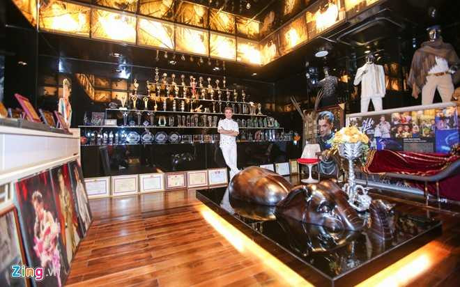 Kham pha biet thu 3 trieu USD cua Dam Vinh Hung hinh anh 9