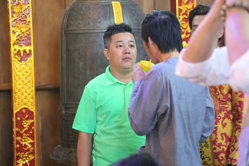 Hoài Linh gầy nhom tự tay lau dọn nhà Tổ gây xúc động - 11