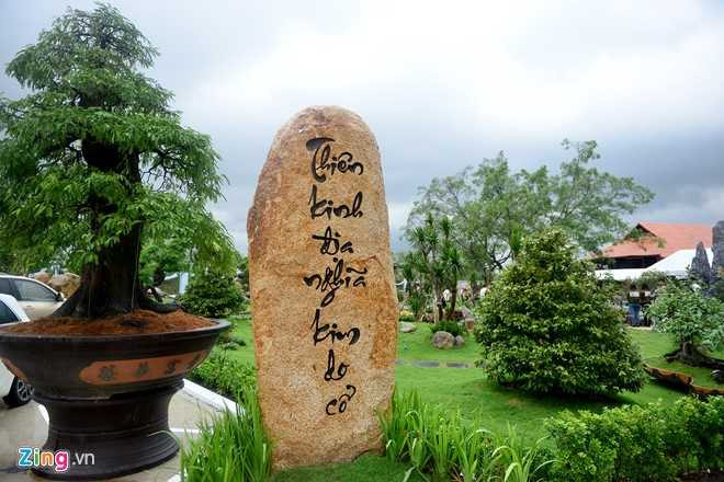 Toan canh nha tho To cua Hoai Linh o Sai Gon hinh anh 15