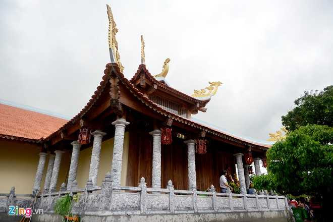 Toan canh nha tho To cua Hoai Linh o Sai Gon hinh anh 6