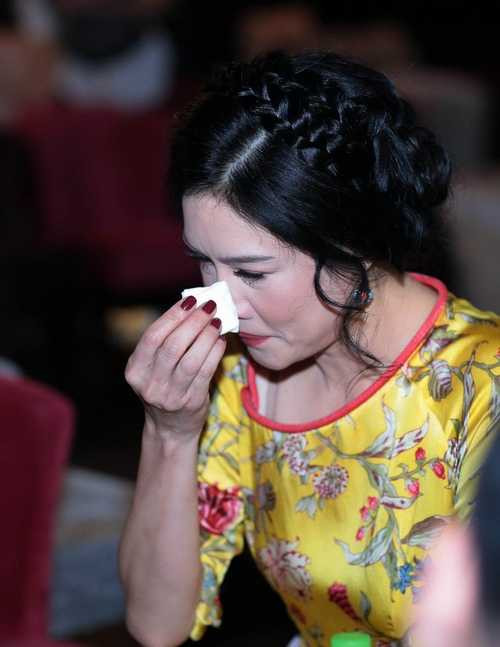 1473836126-14738257781399-thu-phuong--2-