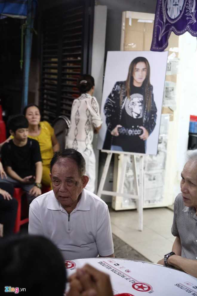 Ba Minh Thuan ke loi cuoi cua con trai truoc khi mat hinh anh 7