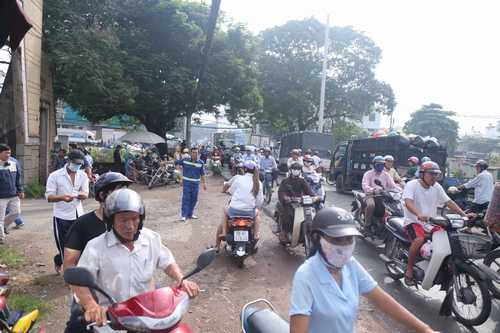 Bất ngờ cả nghìn người xuống đường tiễn biệt Minh Thuận - 10