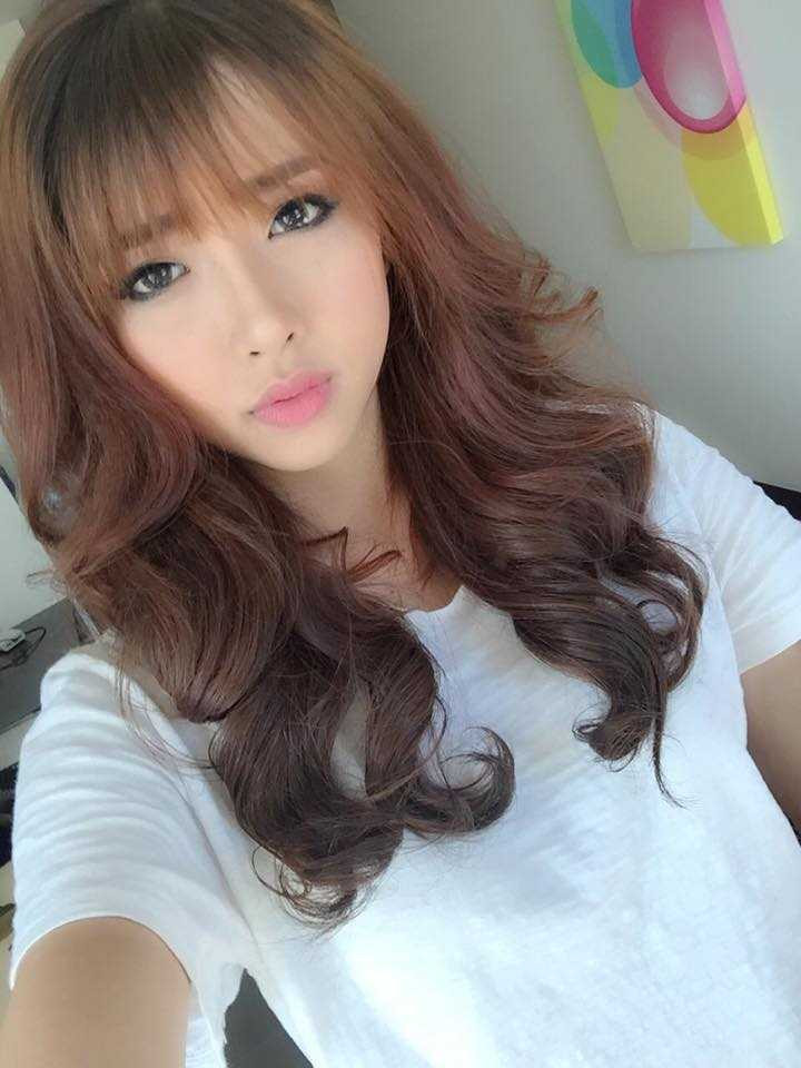 Không ngờ bạn gái ca sĩ