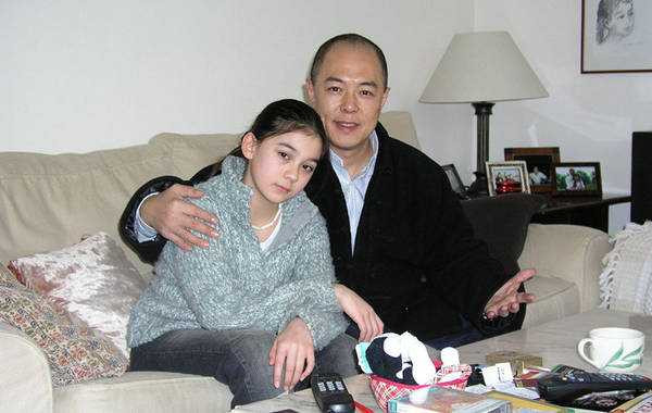 Ngất ngây vẻ đẹp như ánh trăng của con gái 